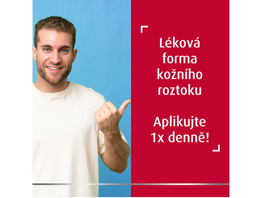 Muž v modrém pozadí